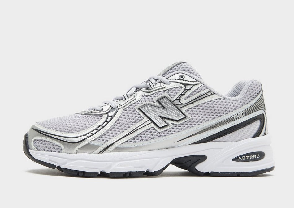 New Balance 740
