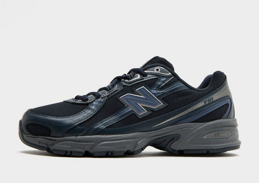 New Balance 740