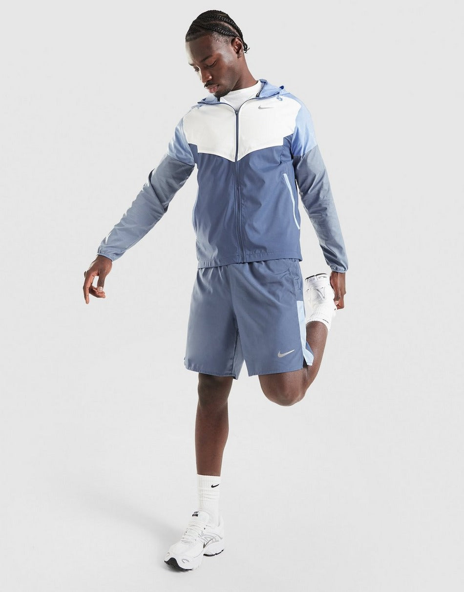 Nike Challenger 7" Shorts